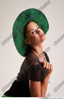 2020 01 LITTLE CAPRICE STANDING POSE WITH HAT  (4)